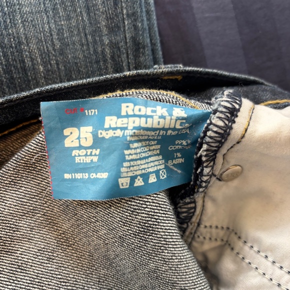 Women’s Jeans - Picture 4 of 4